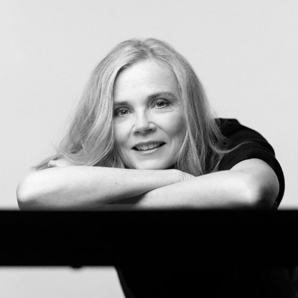 Isabelle CarrÃ©, actrice, rÃ©alisatrice et Ã©crivaineÂ : Â«Â On prend davantage au...