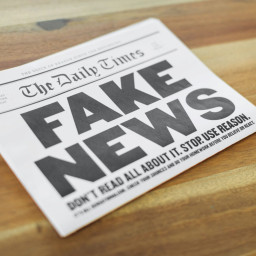 Qui pour gérer les fake news ?