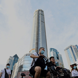 Au Seg Plaza, à Shenzhen, même les livreurs ont des livreuses