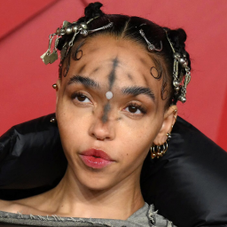 "EUsexua" : après le Brat Summer, FKA TWIGs prépare une nouvelle philosophie