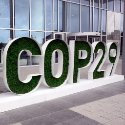 Pas encore commencée, déjà compromise : la COP29 face au danger Trumpiste