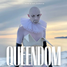 "Queendom", portrait fascinant d'une performeuse drag intrépide en Russie