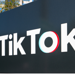 L’Ukraine crée le premier diplôme universitaire Tik Tok