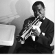 Pourquoi se borner à apprendre la trompette, alors qu’il suffit d’écouter Louis Armstrong ?